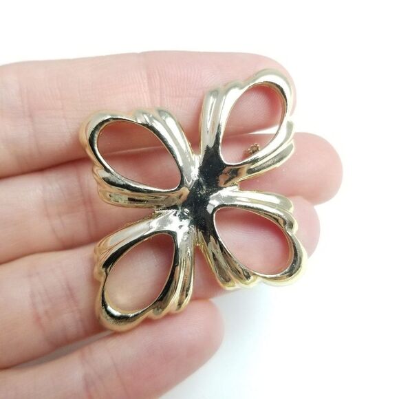 Vintage Abstract Minimal Flower Shape Brooch, Silver Tone Lapel Pin, Retro - Picture 1 of 5